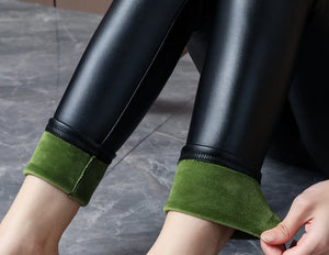 Warm High Waisted Faux Pu Leather Leggings for Women Shiny Winter Pants Velvet Slimming Women's Leather Leggings Seamless